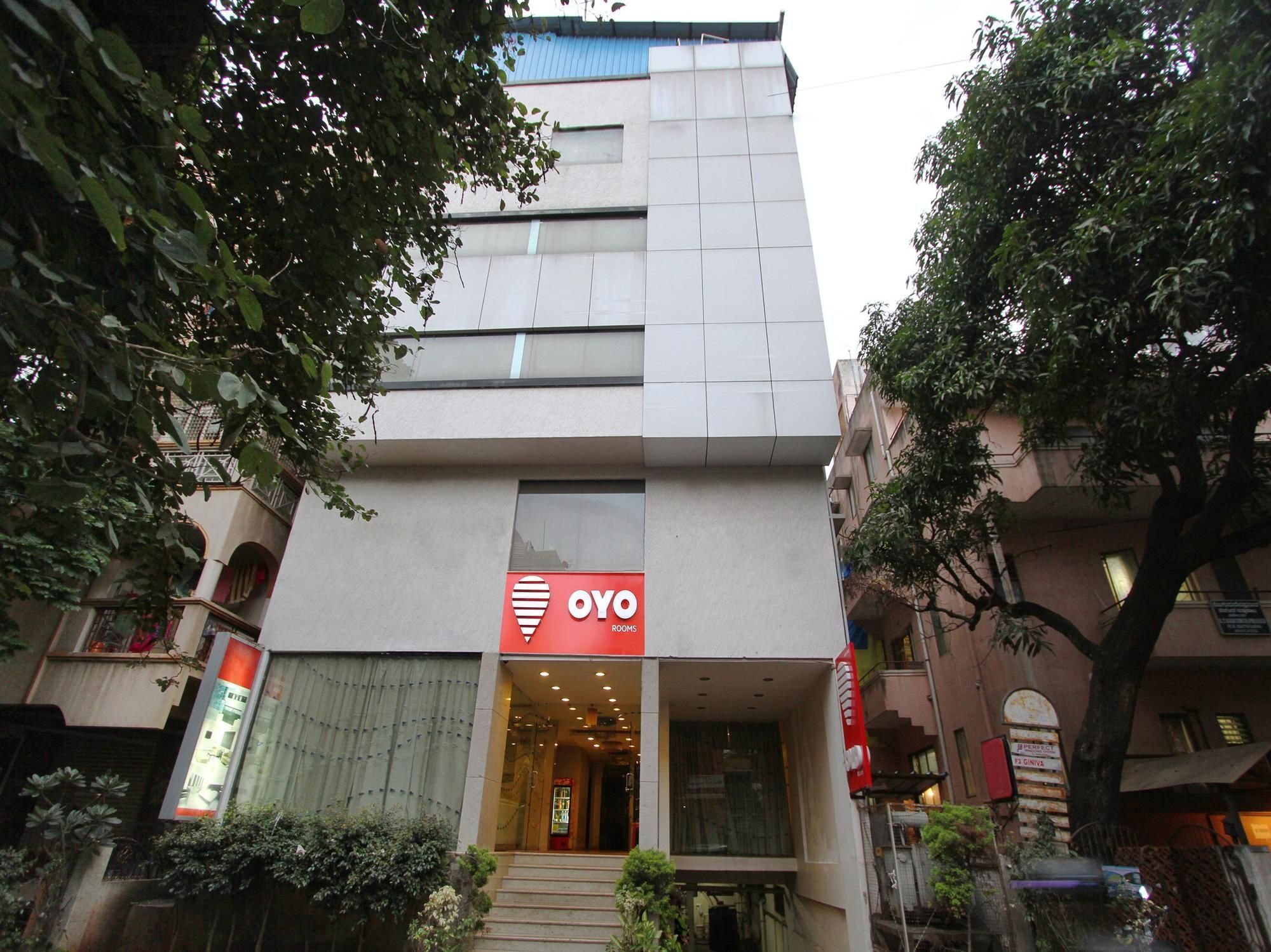 Oyo 435 Hotel Amshi International Bangalore Dış mekan fotoğraf