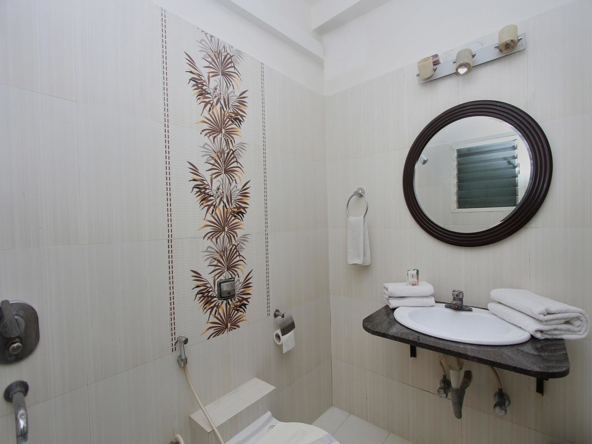 Oyo 435 Hotel Amshi International Bangalore Dış mekan fotoğraf